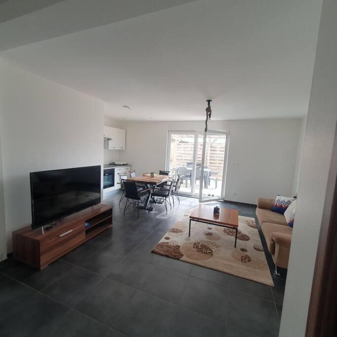 Bel Appartement Rez De Jardin Horbourg Exterior photo